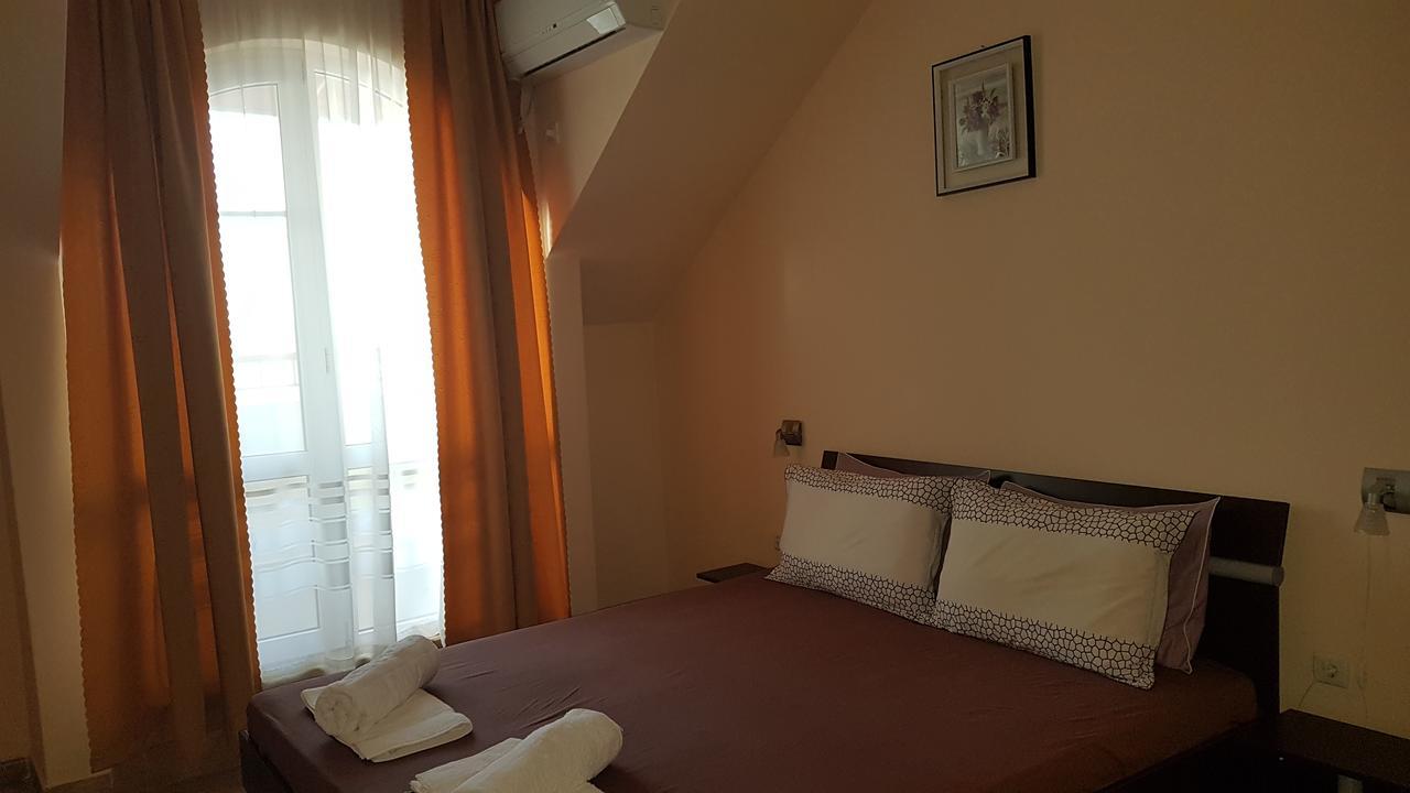Tashevi Apartments Πομόριε Εξωτερικό φωτογραφία