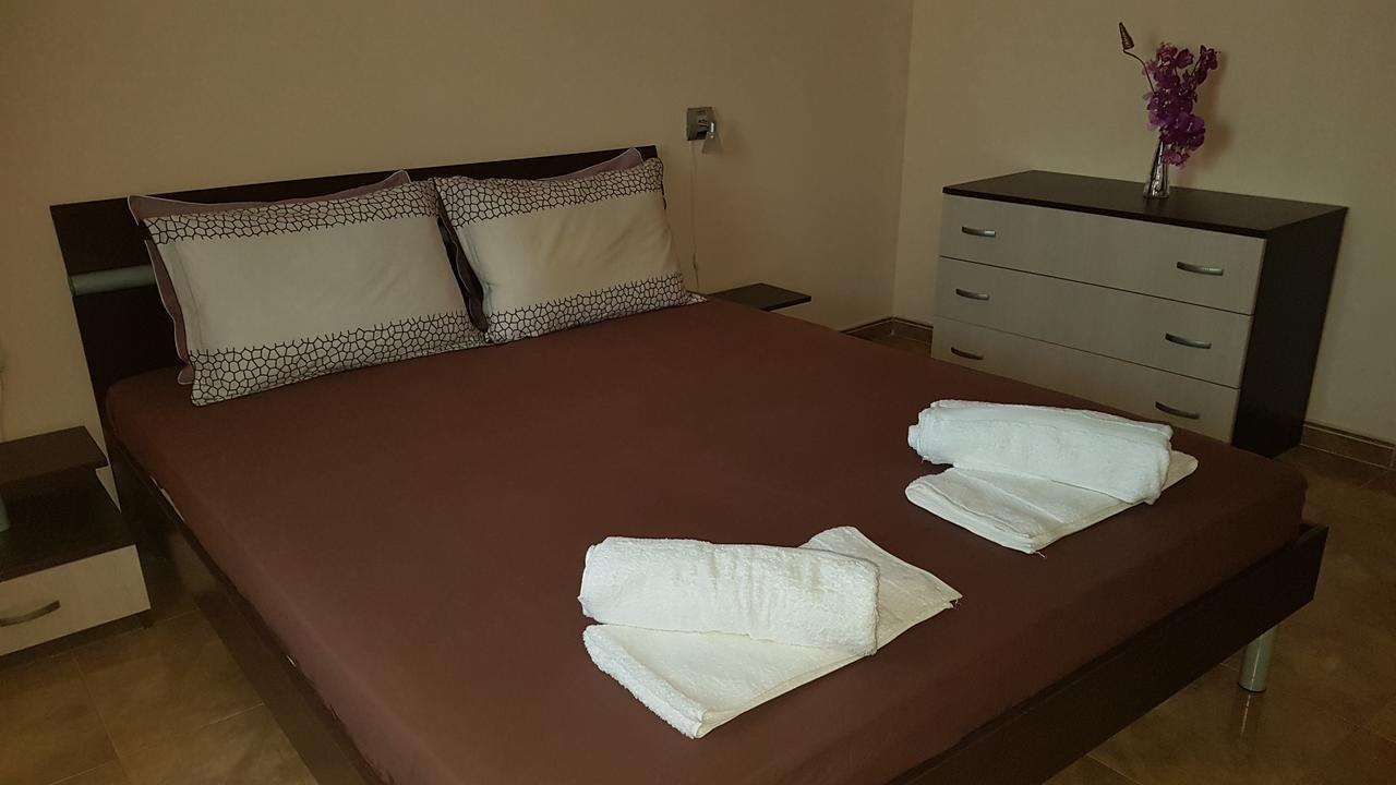 Tashevi Apartments Πομόριε Εξωτερικό φωτογραφία