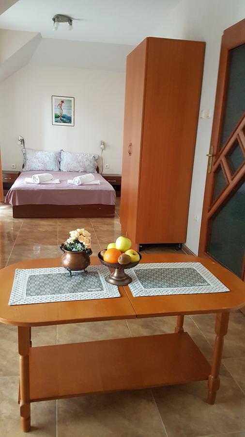 Tashevi Apartments Πομόριε Εξωτερικό φωτογραφία